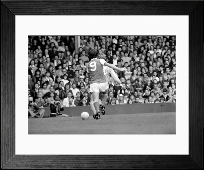 Framed Print : English Division 1. Arsenal 2 v. Stoke 0. September 1980 LF04-25-017 Framed Print : English Division 1. Arsenal 2 v. Stoke 0. September 1980 LF04-25-017
