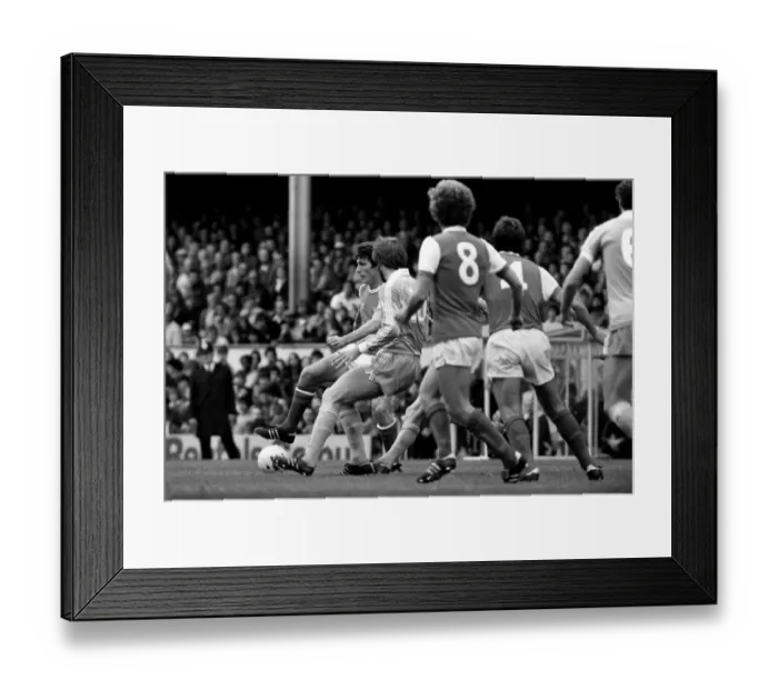 Framed Print : English Division 1. Arsenal 2 v. Stoke 0. September 1980 LF04-25-038 Framed Print : English Division 1. Arsenal 2 v. Stoke 0. September 1980 LF04-25-038