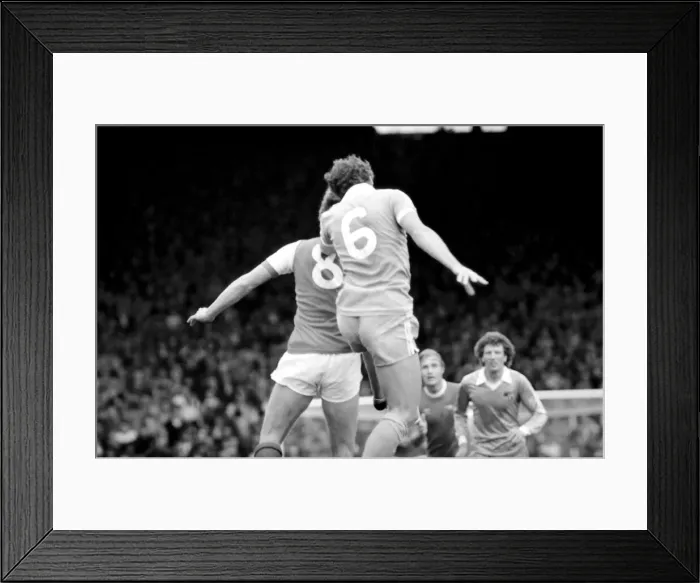 Framed Print : English Division 1. Arsenal 2 v. Stoke 0. September 1980 LF04-25-010