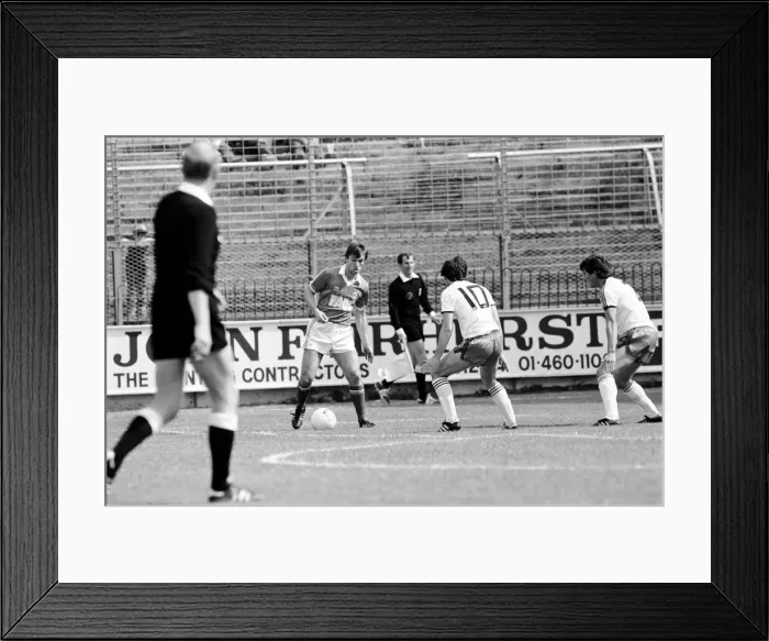 Framed Print : English League Cup Third Round match at The Valley. Charlton Athletic 1 v West Ham United Framed Print : English League Cup Third Round match at The Valley. Charlton Athletic 1 v West Ham United