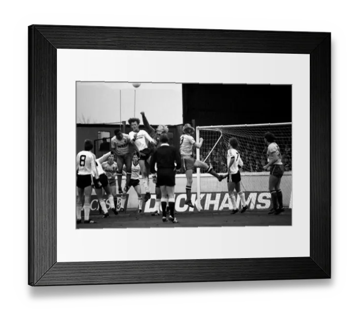 Framed Print : English League Division One match at Vicarage Road. Watford 0 v Manchester United 1 Framed Print : English League Division One match at Vicarage Road. Watford 0 v Manchester United 1