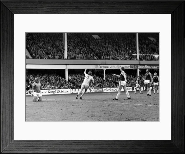 Framed Print : English League Division One match at Upton Park. West Ham United 3 v Liverpool 1