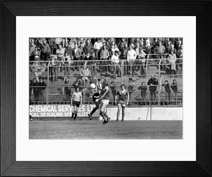 Framed Print : English League Division Two match at The Valley. Charlton Athletic 1 v Watford 1 Framed Print : English League Division Two match at The Valley. Charlton Athletic 1 v Watford 1