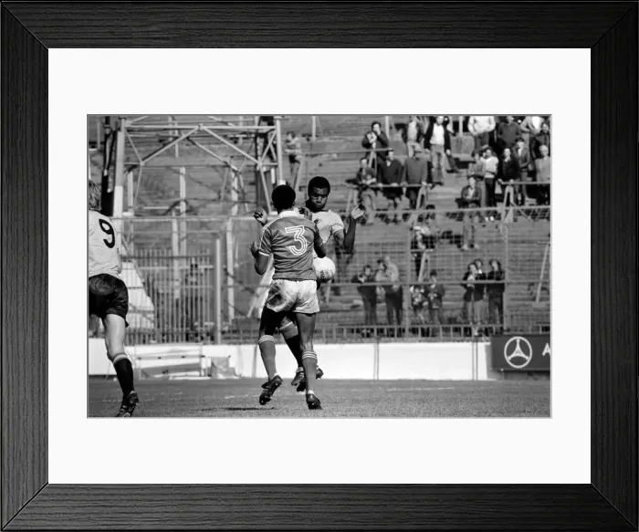 Framed Print : English League Division Two match at The Valley. Charlton Athletic 1 v Watford 1