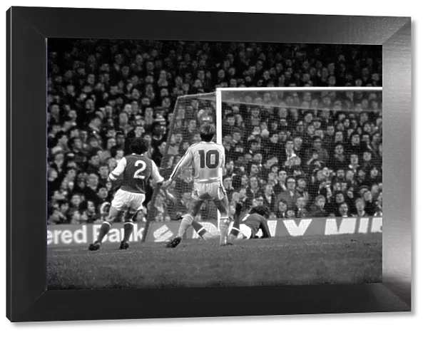 Arsenal 0 v. Leeds United 1. Division 1 football. January 1980 LF01-01-048