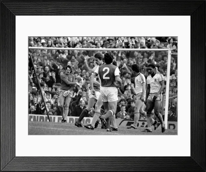 Framed Print : English League Division One match at Highbury. Arsenal 2 v West Ham United 0 Framed Print : English League Division One match at Highbury. Arsenal 2 v West Ham United 0