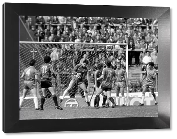 Division 2 football. Chelsea 2 v. QPR 1. April 1982 LF09-05-041