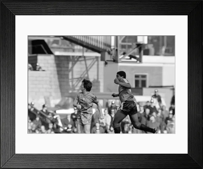 Framed Print : Division 2 football. Chelsea 2 v. QPR 1. April 1982 LF09-05-012 Framed Print : Division 2 football. Chelsea 2 v. QPR 1. April 1982 LF09-05-012