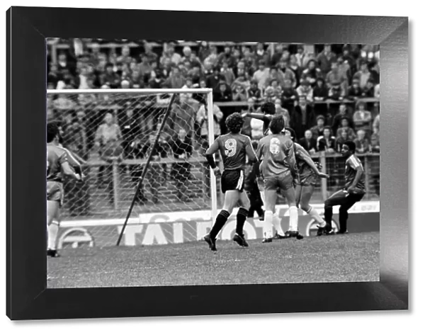 Division 2 football. Chelsea 2 v. QPR 1. April 1982 LF09-05-020