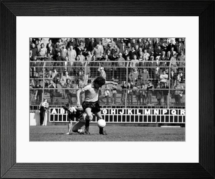 Framed Print : English League Division Two match at The Valley. Charlton Athletic 1 v Watford 1 Framed Print : English League Division Two match at The Valley. Charlton Athletic 1 v Watford 1