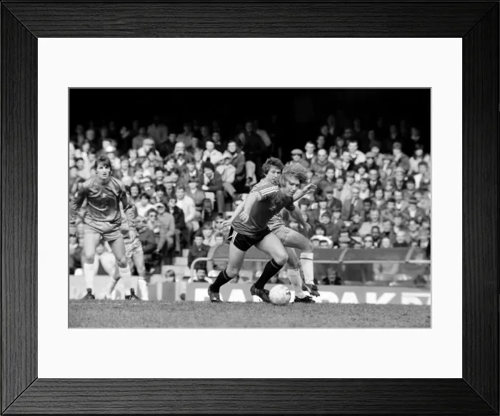 Framed Print : Division 2 football. Chelsea 2 v. QPR 1. April 1982 LF09-05-042 Framed Print : Division 2 football. Chelsea 2 v. QPR 1. April 1982 LF09-05-042