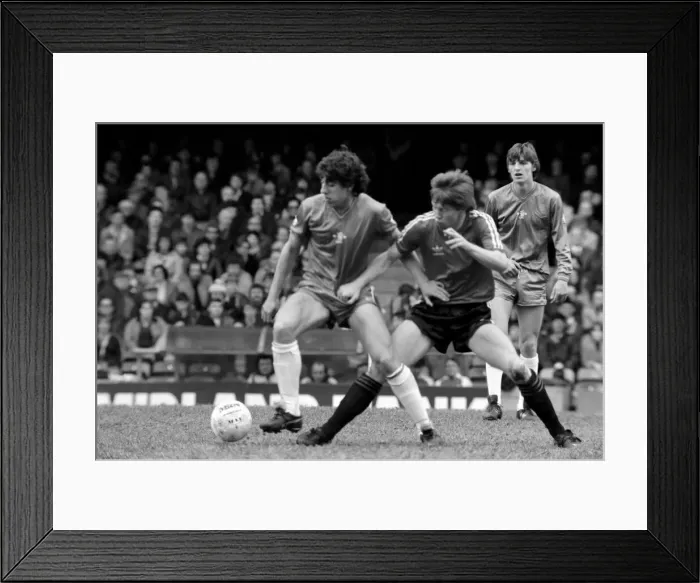 Framed Print : Division 2 football. Chelsea 2 v. QPR 1. April 1982 LF09-05-022 Framed Print : Division 2 football. Chelsea 2 v. QPR 1. April 1982 LF09-05-022