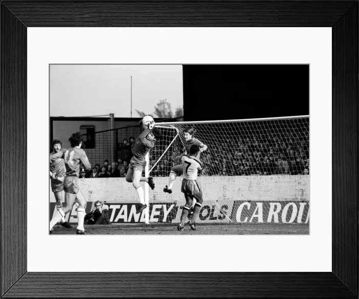 Framed Print : Division 2 football. Watford 1 v. Chelsea 0. February 1982 LF08-38-046 Framed Print : Division 2 football. Watford 1 v. Chelsea 0. February 1982 LF08-38-046