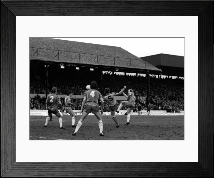 Framed Print : Division 2 football. Watford 1 v. Chelsea 0. February 1982 LF08-38-085 Framed Print : Division 2 football. Watford 1 v. Chelsea 0. February 1982 LF08-38-085