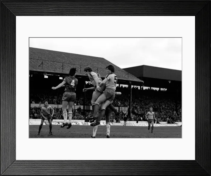 Framed Print : Division 2 football. Watford 1 v. Chelsea 0. February 1982 LF08-38-073 Framed Print : Division 2 football. Watford 1 v. Chelsea 0. February 1982 LF08-38-073