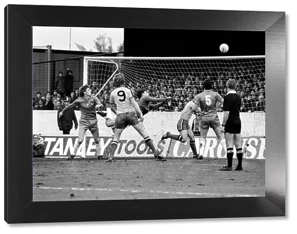 Division 2 football. Watford 1 v. Chelsea 0. February 1982 LF08-38-067