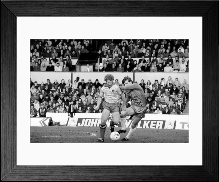 Framed Print : Division 2 football. Watford 1 v. Chelsea 0. February 1982 LF08-38-031 Framed Print : Division 2 football. Watford 1 v. Chelsea 0. February 1982 LF08-38-031