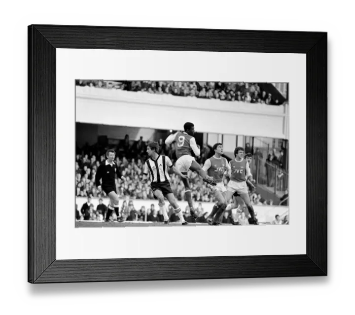 Framed Print : Division 1 football. Arsenal 1 v. Notts County. February 1982 LF08-28-026
