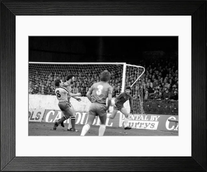 Framed Print : Division 2 football. Watford 1 v. Chelsea 0. February 1982 LF08-38-041 Framed Print : Division 2 football. Watford 1 v. Chelsea 0. February 1982 LF08-38-041