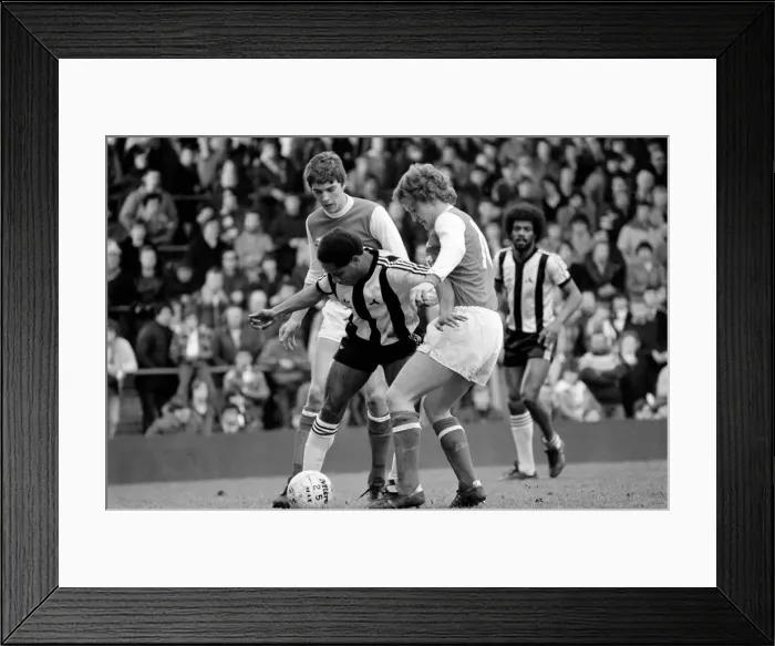 Framed Print : Division 1 football. Arsenal 1 v. Notts County. February 1982 LF08-28-053 Framed Print : Division 1 football. Arsenal 1 v. Notts County. February 1982 LF08-28-053