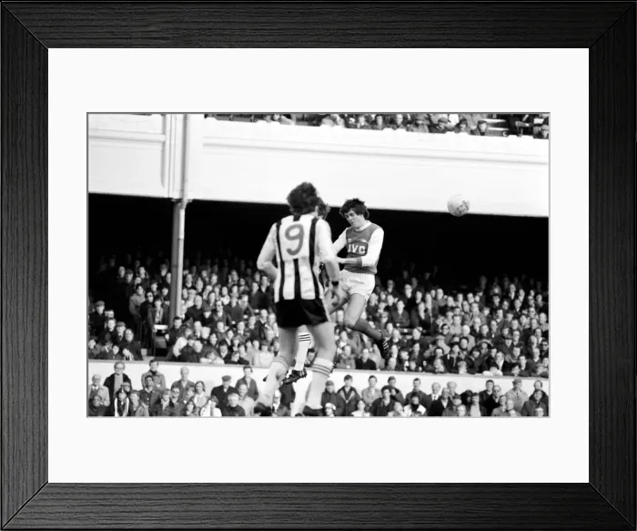 Framed Print : Division 1 football. Arsenal 1 v. Notts County. February 1982 LF08-28-054 Framed Print : Division 1 football. Arsenal 1 v. Notts County. February 1982 LF08-28-054