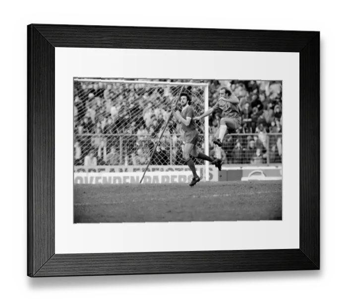 Framed Print : F. A Cup Football. Chelsea 2 v. Liverpool 0 February 1982 LF08-29-009 Framed Print : F. A Cup Football. Chelsea 2 v. Liverpool 0 February 1982 LF08-29-009