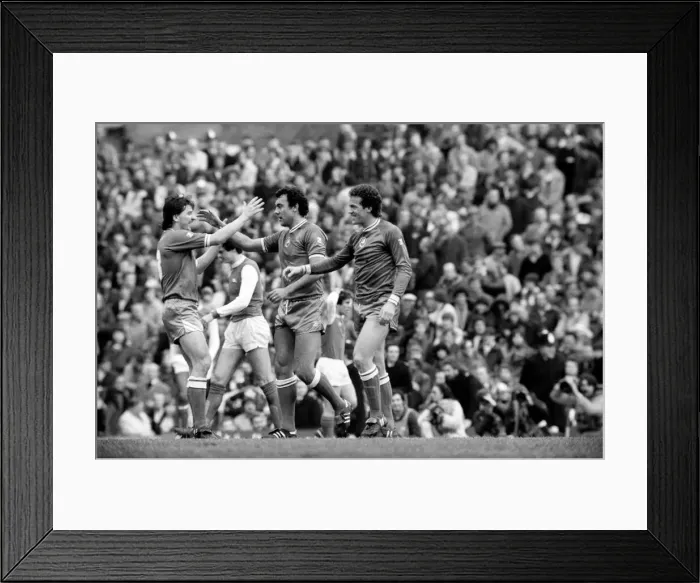 Framed Print : First Division Football. Arsenal 0 v. Swansea 2. February 1982 LF08-18-053 Framed Print : First Division Football. Arsenal 0 v. Swansea 2. February 1982 LF08-18-053