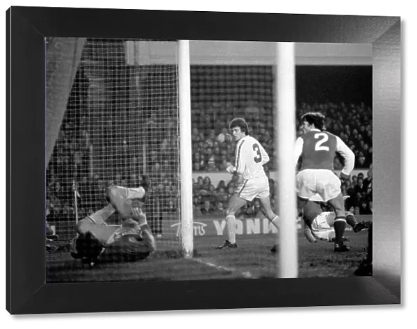 Arsenal 0 v. Leeds United 1. Division 1 football. January 1980 LF01-01-027