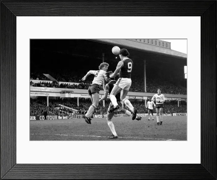 Framed Print : Division 1 football. West Ham United 3 v. Arsenal 1. December 1983 LF14-33-021 Framed Print : Division 1 football. West Ham United 3 v. Arsenal 1. December 1983 LF14-33-021