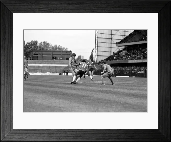 Framed Print : Division 1 football. Chelsea 2 v. Southampton 0 September 1985 LF15-16-051 Framed Print : Division 1 football. Chelsea 2 v. Southampton 0 September 1985 LF15-16-051