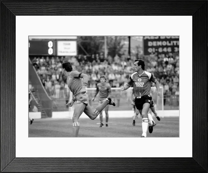 Framed Print : Division 1 football. Chelsea 2 v. Southampton 0 September 1985 LF15-16-035 Framed Print : Division 1 football. Chelsea 2 v. Southampton 0 September 1985 LF15-16-035