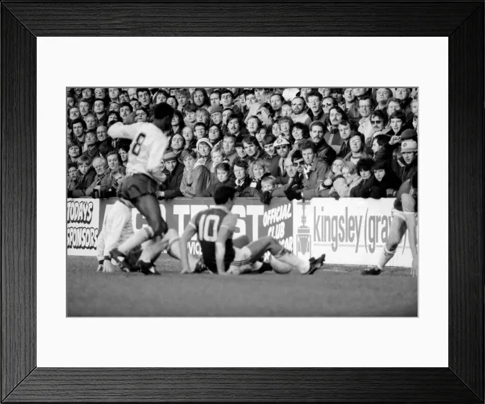Framed Print : Division 1 football. West Ham United 3 v. Arsenal 1. December 1983 LF14-33-081 Framed Print : Division 1 football. West Ham United 3 v. Arsenal 1. December 1983 LF14-33-081
