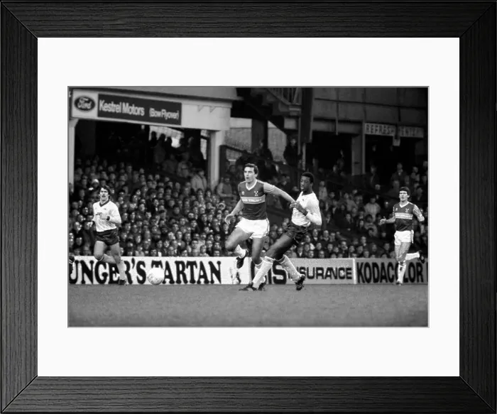 Framed Print : Division 1 football. West Ham United 3 v. Arsenal 1. December 1983 LF14-33-076