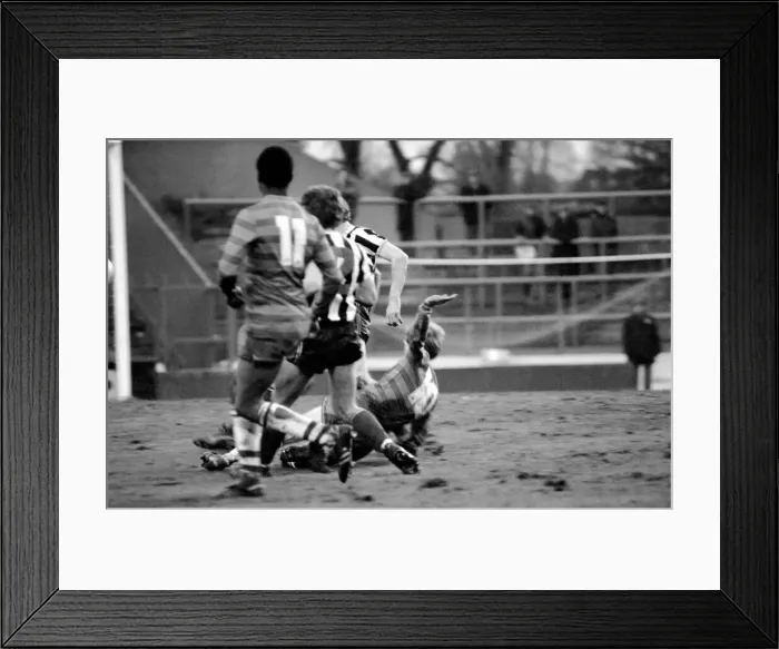 Framed Print : Division 2 football. Chelsea 2 v. Grimsby 3 December 1983 LF14-27-032 Framed Print : Division 2 football. Chelsea 2 v. Grimsby 3 December 1983 LF14-27-032