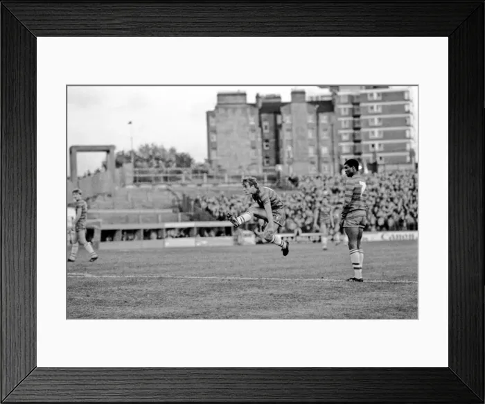 Framed Print : Division 2 football. Chelsea 3 v. Charlton 2. October 1983 LF14-12-050 Framed Print : Division 2 football. Chelsea 3 v. Charlton 2. October 1983 LF14-12-050