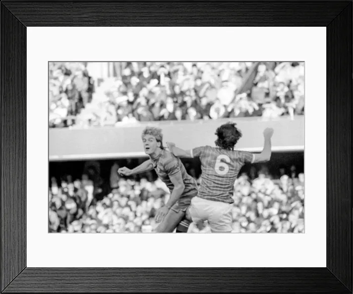 Framed Print : Division 2 football. Chelsea 3 v. Charlton 2. October 1983 LF14-12-052 Framed Print : Division 2 football. Chelsea 3 v. Charlton 2. October 1983 LF14-12-052