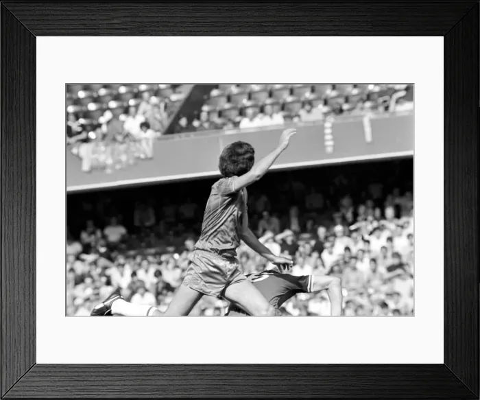 Framed Print : English League Division Two match at Stamford Bridge. Chelsea 1 v Leicester City 1