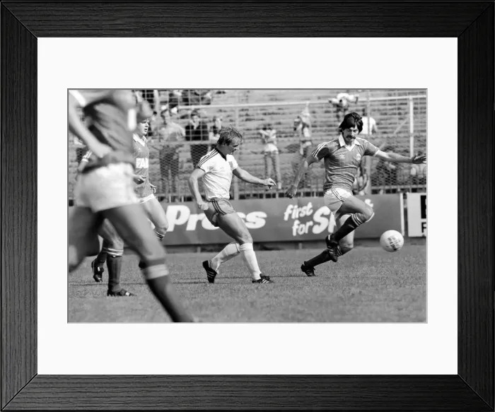 Framed Print : English League Cup Third Round match at The Valley. Charlton Athletic 1 v West Ham United Framed Print : English League Cup Third Round match at The Valley. Charlton Athletic 1 v West Ham United