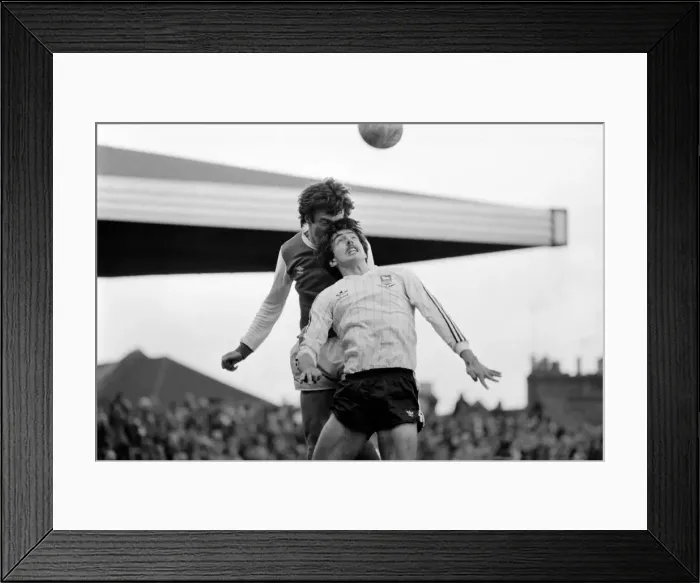 Framed Print : Division 1 football. Arsenal 1 v. Ipswich 0. March 1982 LF08-12-038 Framed Print : Division 1 football. Arsenal 1 v. Ipswich 0. March 1982 LF08-12-038
