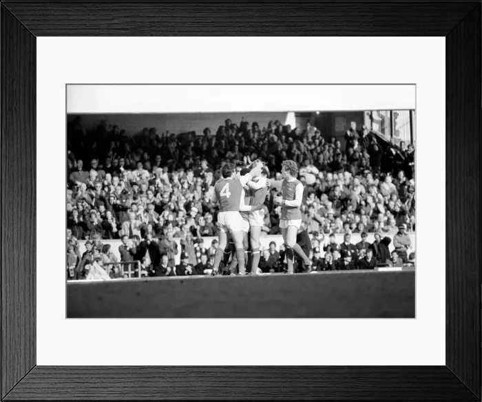 Framed Print : Division 1 football. Arsenal 1 v. Ipswich 0. March 1982 LF08-12-021