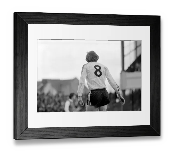 Framed Print : Division 1 football. Arsenal 1 v. Ipswich 0. March 1982 LF08-12-042