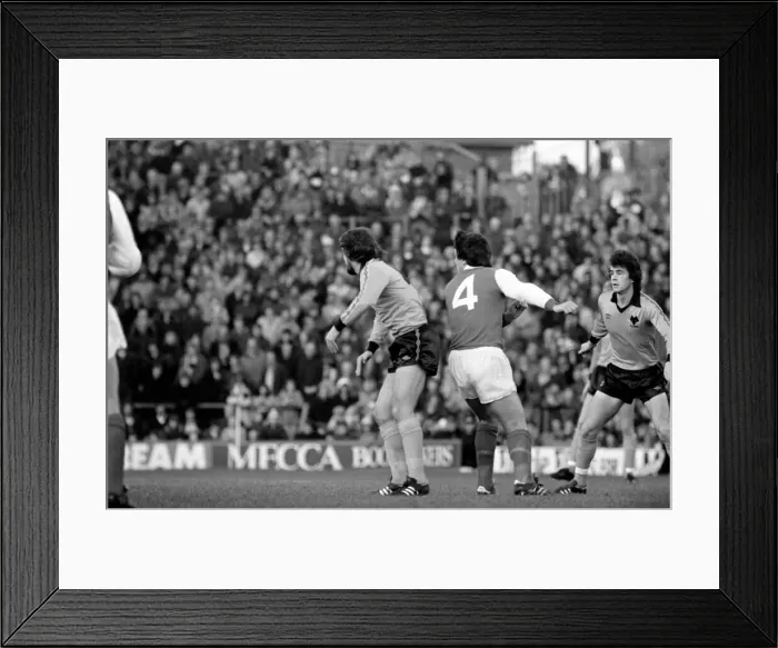 Framed Print : Division 1 football. Arsenal 1 v. Wolves 0. December 1980 LF05-31-045 Framed Print : Division 1 football. Arsenal 1 v. Wolves 0. December 1980 LF05-31-045