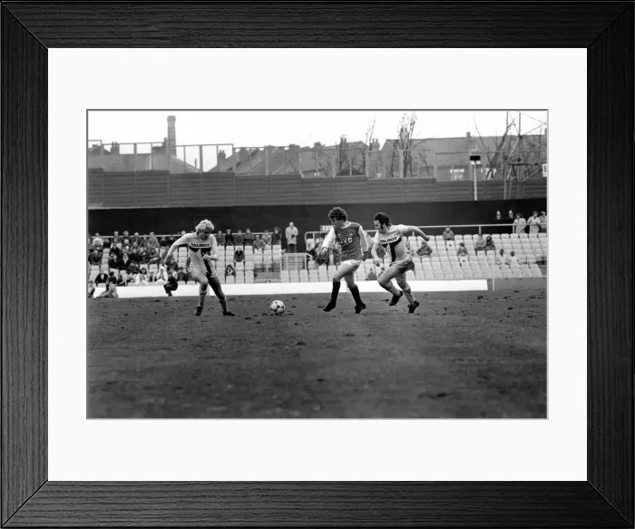 Framed Print : Division 1 football. Coventry 1 v. Arsenal 0. March 1982 LF08-06-022 Framed Print : Division 1 football. Coventry 1 v. Arsenal 0. March 1982 LF08-06-022