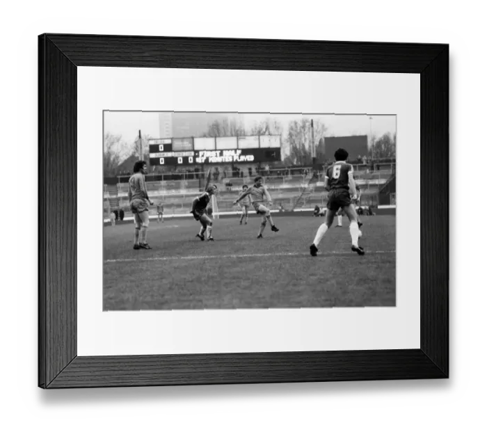 Framed Print : Division 2 football. Chelsea 1 v. Oldham o. November 1980 LF05-11-024 Framed Print : Division 2 football. Chelsea 1 v. Oldham o. November 1980 LF05-11-024