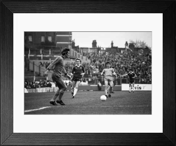 Framed Print : Division 2 football. Chelsea 1 v. Oldham o. November 1980 LF05-11-049 Framed Print : Division 2 football. Chelsea 1 v. Oldham o. November 1980 LF05-11-049