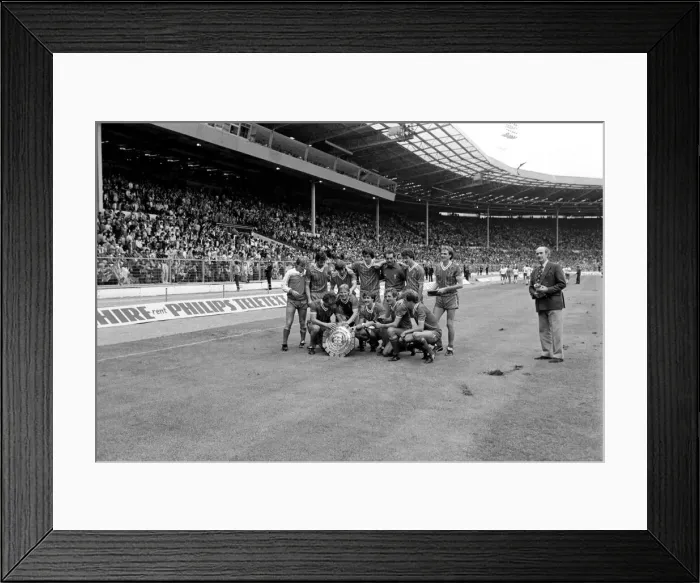 Framed Print : Charity Shield match at Wembley Stadium. Liverpool 1 v Tottenham Hotspur 0 Framed Print : Charity Shield match at Wembley Stadium. Liverpool 1 v Tottenham Hotspur 0