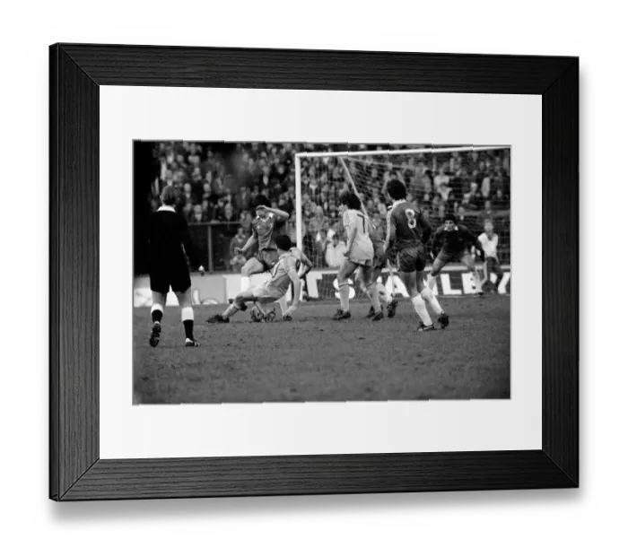 Framed Print : Chelsea 1 v. Cardiff 0. Division 2 football. March 1980 LF01-34-067 Framed Print : Chelsea 1 v. Cardiff 0. Division 2 football. March 1980 LF01-34-067