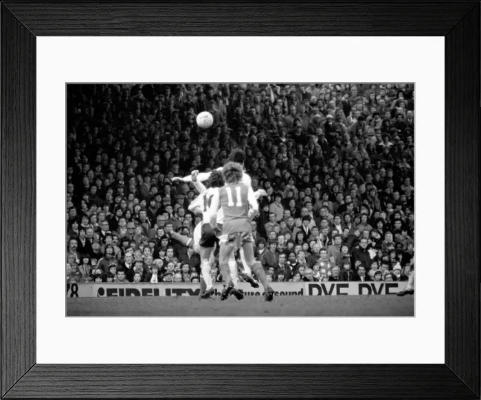 Framed Print : Arsenal 2 v. Bolton Wanderers 0. Division 1 football. February 1980 LF01-29-092