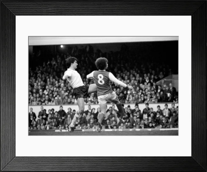 Framed Print : Arsenal 2 v. Bolton Wanderers 0. Division 1 football. February 1980 LF01-29-089 Framed Print : Arsenal 2 v. Bolton Wanderers 0. Division 1 football. February 1980 LF01-29-089