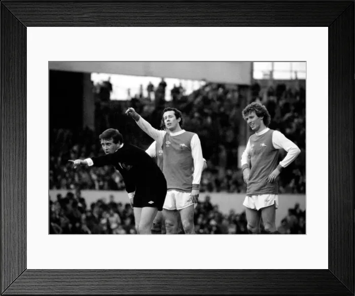Framed Print : Arsenal 2 v. Bolton Wanderers 0. Division 1 football. February 1980 LF01-29-048